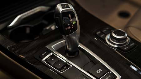 xe số tự động, lái xe, tài xế, xe ga, ô tô, xe máy, đi xe, tai nạn, lưu ý